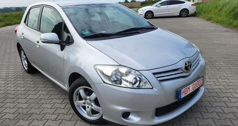 toyota auris świętokrzyskie Toyota Auris cena 23900 przebieg: 162000, rok produkcji 2010 z Bieruń